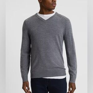 Express Men's Merino Wool Blend V-Neck Long Sleeve Sweater Gray Size M